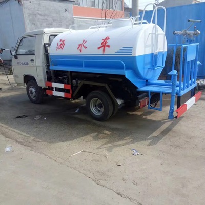 厂家直销多功能洒水车 从农用三轮到国五标准，满足各类需求